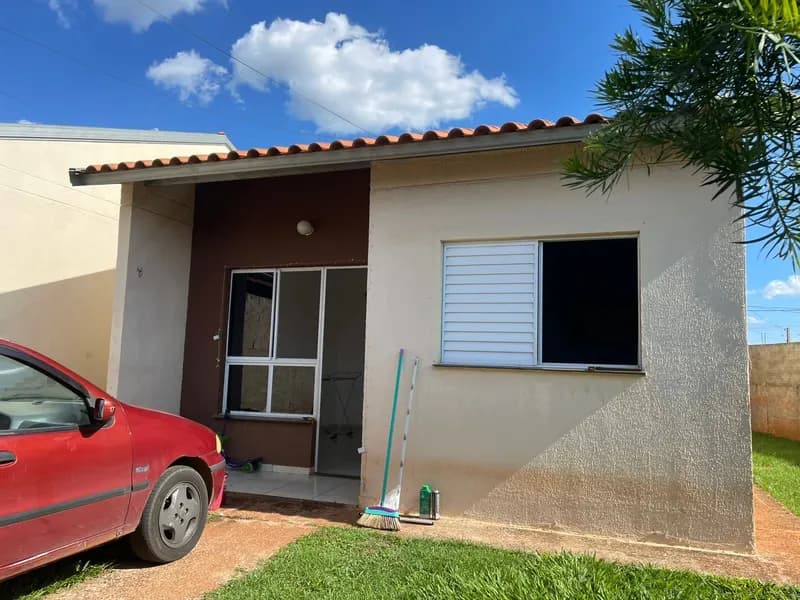Casa de esquina com 2 quartos no Van den Broek em Holambra - foto 1