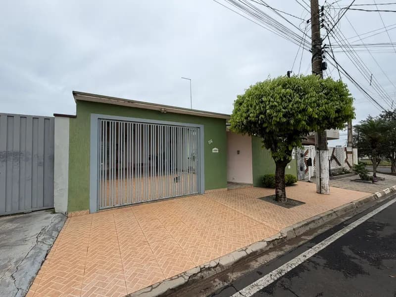 Casa térrea com 3 quartos e suíte no Residencial Groot em Holambra - foto 1
